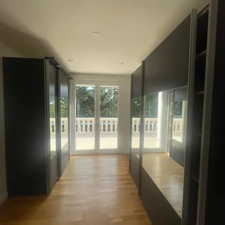 Villa Avec Piscine Saint-nom-le-breteche