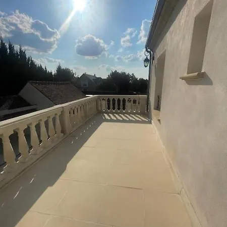 Avec Piscine Saint-nom-le-breteche Saint-Nom-la-Breteche
