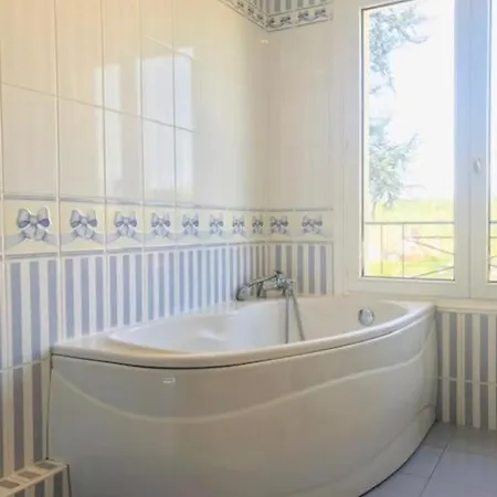 Avec Piscine Saint-nom-le-breteche Villa Saint-Nom-la-Breteche